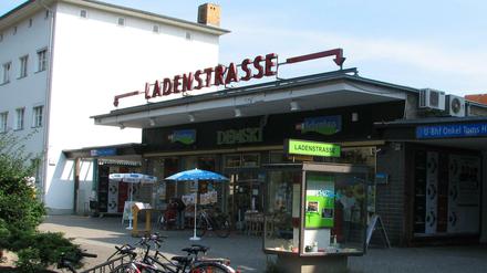 Die Ladenstraße am U-Bahnhof Onkel-Toms-Hütte.