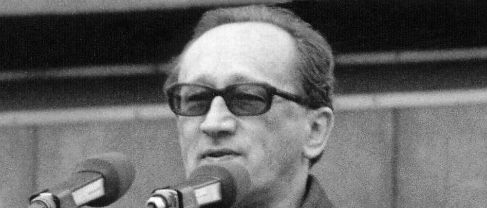 Heiner Müller am 4.11. 1989 auf dem Alexanderplatz.