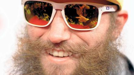 Sein Kaiser-Wilhelm-Bart wirkt ziemlich flauschig: MC Fitti.