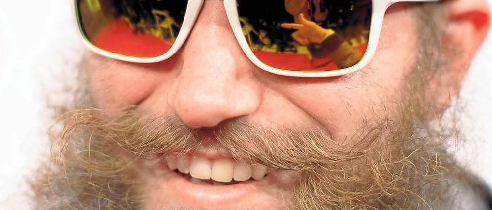 Sein Kaiser-Wilhelm-Bart wirkt ziemlich flauschig: MC Fitti.