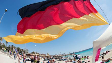 Deutsche Touristen im Urlaub wollen sich nicht an Regeln halten.