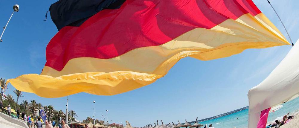Deutsche Touristen im Urlaub wollen sich nicht an Regeln halten.
