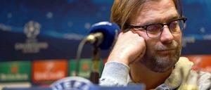 Mit Sorgen in die Königsklasse: Jürgen Klopp und der BVB stehen vor dem Einzug in das Achtelfinale der Champions League - und in der Bundesliga auf Platz 17.