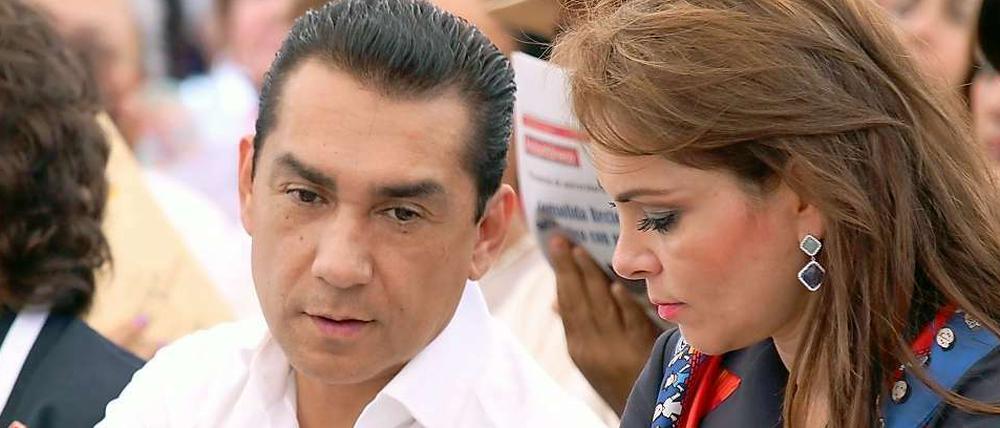 Der Ex-Bürgermeister von Iguala, José Luis Abarca, und seine Frau María de los Ángeles Pineda wurden verhaftet.