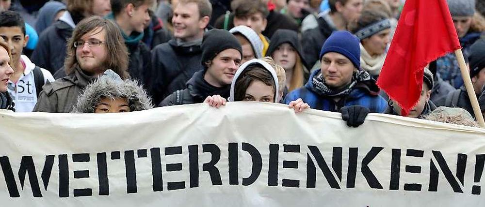 Demonstrierende Schüler und Studente in Frankfurt am Main.