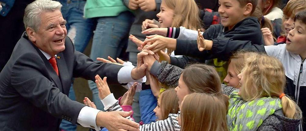 Bundespräsident Joachim Gauck am 5.11.2014 im Deutsch-Luxemburgischen Schengen-Lyzeums in Perl (Saarland).
