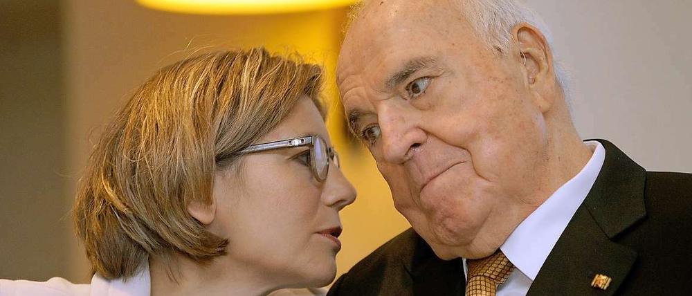 Altbundeskanzler Helmut Kohl (CDU) mit seiner Ehefrau Maike Kohl-Richter. 