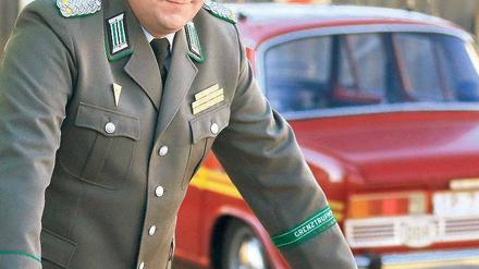 Charly Hübner war fast 17 als die Grenze fiel, die er heute Abend in dem ARD-Film „Bornholmer Straße“ öffnet.