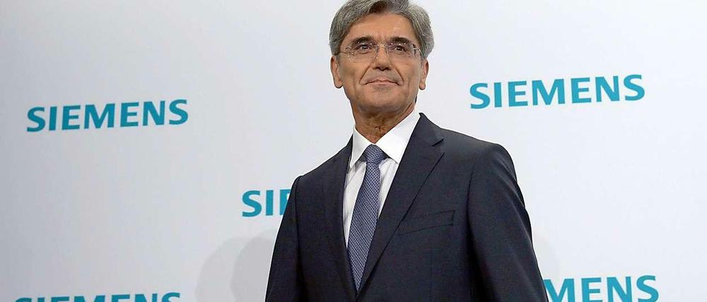 Joe Kaeser plant Einschnitte - will aber auch mehr Wachstum erreichen.
