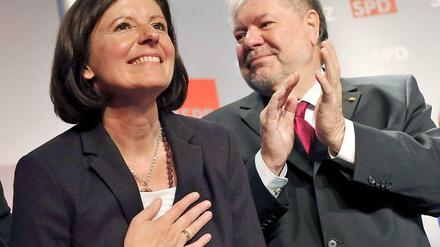 „Sie ist die Beste, menschlich und fachlich.“ Das sagt der scheidende Ministerpräsident Kurt Beck, 18 Jahre im Amt, über seine „Wunschnachfolgerin“ Malu Dreyer, die im Februar 2012 im Mainzer Landtag vereidigt wurde.
