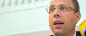 Politik nach Kassenlage? Das wirft die Opposition Gesundheitssenator Mario Czaja (CDU) vor.