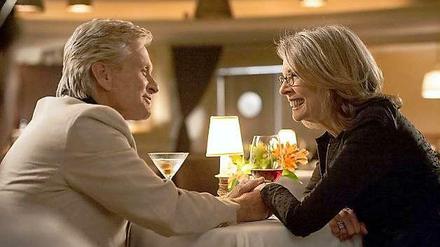Michael Douglas und Diane Keaton in "Das grenzt an Liebe".