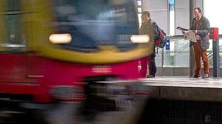 Eine S-Bahn (Symbolbild).