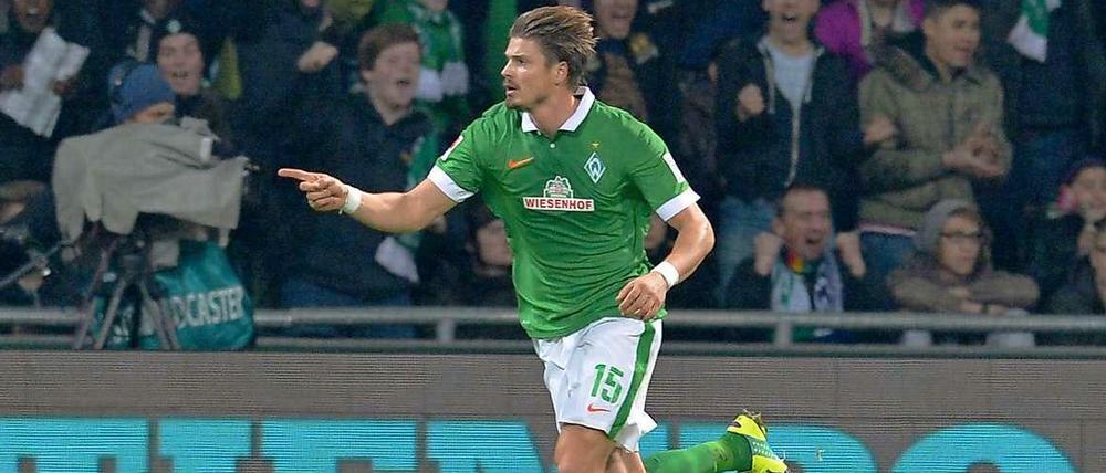 Ein Mann, ein Tor: Sebastian Prödl feiert seinen Führungstreffer für Werder Bremen gegen den VfB Stuttgart.