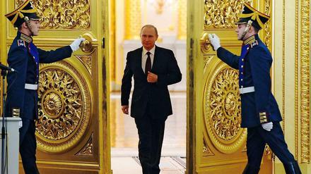 Erklärt jungen russischen Historikern die Vergangenheit: Kremlchef Wladimir Putin.