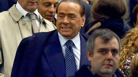 Silvio Berlusconi ist seit 1986 Besitzer des AC Milan. zudem war er zum Jahr 2004 Präsident des Vereins.