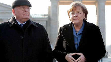 Bundeskanzlerin Angela Merkel und Michail Gorbatschow 2011 in Berlin.