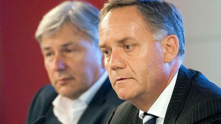 Klaus Wowereit und der damalige BER-Chef Rainer Schwarz bei einer Presskonferenz im August 2008.