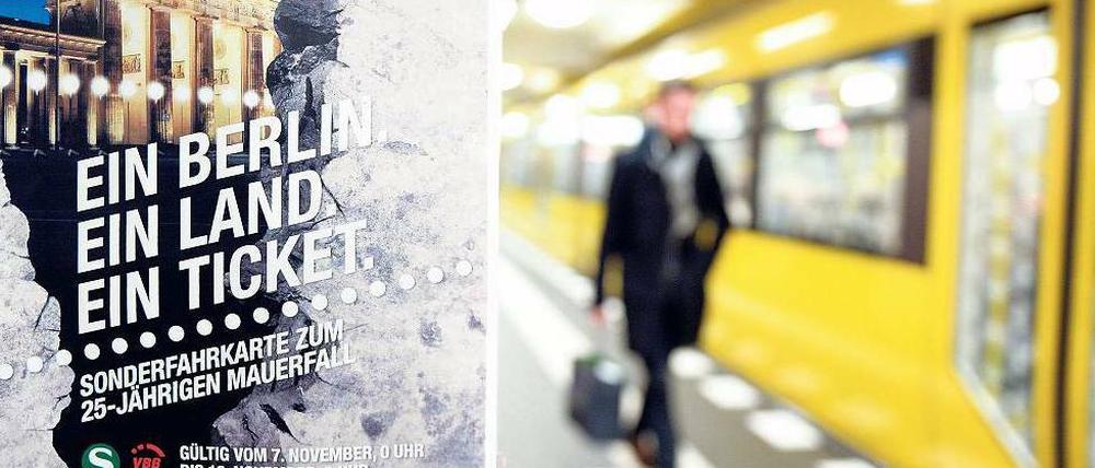 Vorsicht am Bahnsteig. Schön, dass die S-Bahn Partner ist des Mauerfallfests. Schneller geht’s aber mit der BVG.