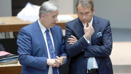 Schwierige Zeiten brechen an, wenn auch nicht mehr für die scheidenden Politiker Klaus Wowereit (l.) und Ulrich Nußbaum.