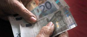 Laut der Deutschen Rentenversicherung Bund bekommen die Rentner 2015 bis zu 2 Prozent mehr Geld.