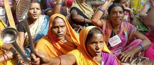 Inderinnen bekommen umgerechnet 18 Euro für eine Sterilisation.