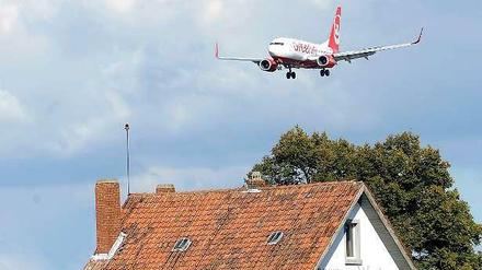 Krach am Dach. Blankenfelde-Mahlow muss nun mit dem Lärm leben. 