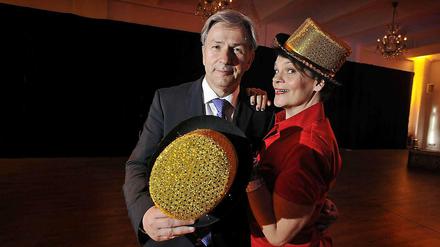 Ein Herz und eine Seele. Klaus Wowereit und Gayle Tufts. 
