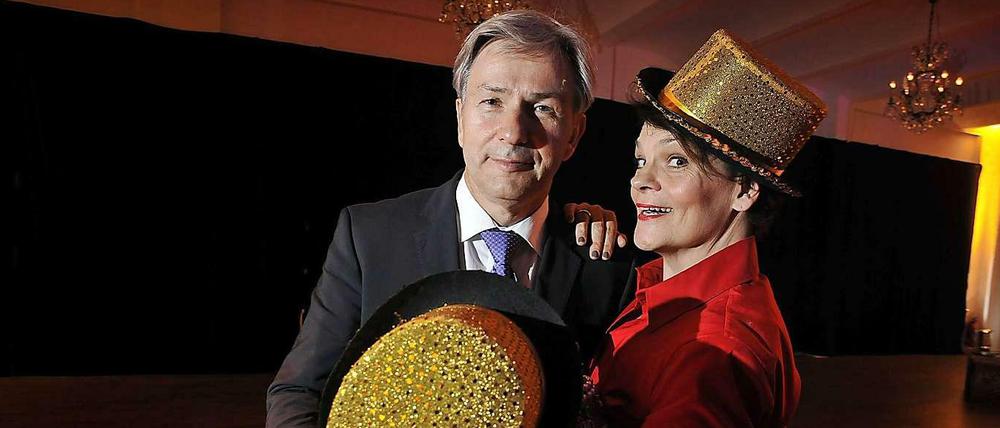 Ein Herz und eine Seele. Klaus Wowereit und Gayle Tufts. 