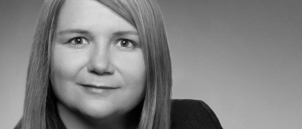 Die Autorin Josephin Kischitzki hat glückliche Kindheitsmomente zu ihrem ersten Buch verarbeitet