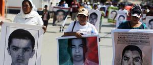 Die Angehörigen protestieren fast täglich.