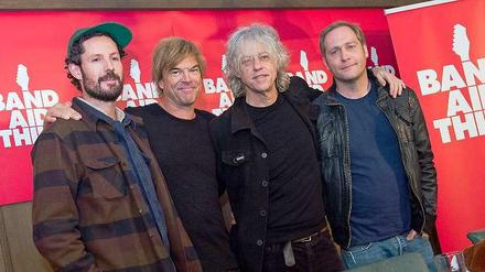 Max Herre, Campino, Bob Geldof und Thees Uhlmann beim Start von #BandAid30 Germany in Berlin.