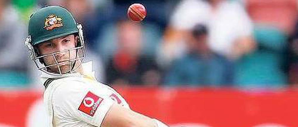 Gefährliches Manöver. Das Ausweichen vor hart geworfenen Bällen gehörte für Phil Hughes (Foto aus 2011) zum Sport. Am Dienstag ist ihm das nicht gelungen.