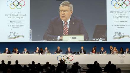 Am Pult der Zeit. Thomas Bach will seine Reformen im IOC durchsetzen.