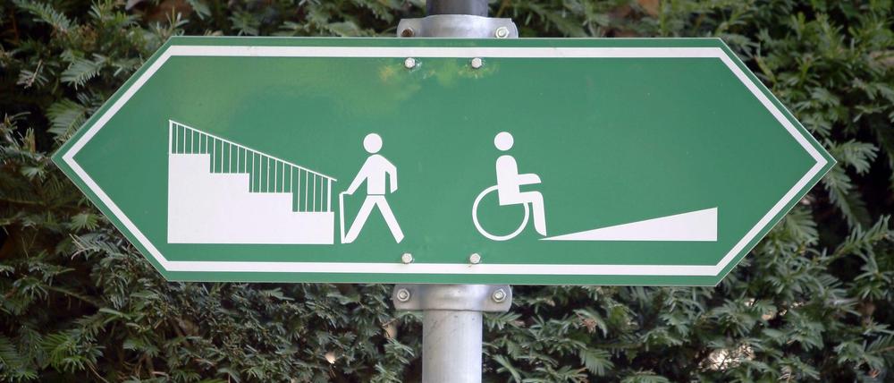 Behinderte und Nicht-Behinderte werden von Versicherungen nicht gleich behandelt.