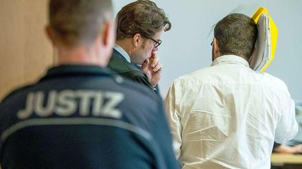 Noch Fragen? Die Ermittler hatten jede Menge, allerdings nicht nur an den mutmaßlichen Täter – sondern auch an das Opfer. 