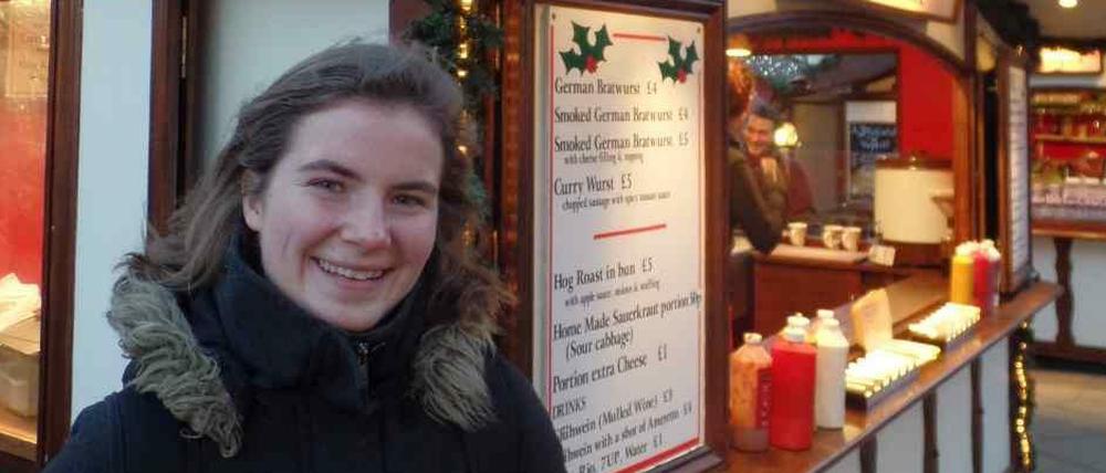 German Bratwurst, German Tradition. Yvonne Delfendahl ist 18 Jahre alt und macht einen internationalen Freiwilligendienst in Brighton