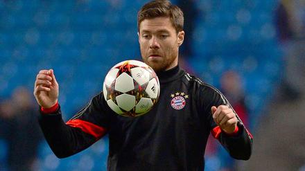 Für andere Spieler sei Fußball Krieg, sagt sein Ex-Trainer, für Xabi Alonso dagegen ein Konzert.