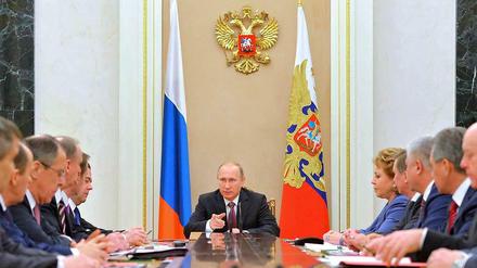 Neue Militärdoktrin: Wladimir Putin, Präsident Russlands, am 26. Dezember vor dem Sicherheitsrat im Kreml.