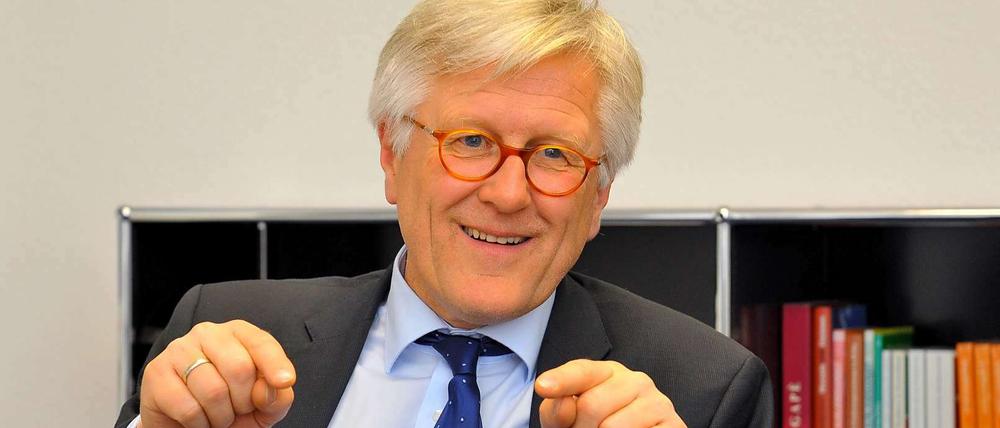 Heinrich Bedford-Strohm (54) ist Vorsitzender des Rates der Evangelischen Kirchen in Deutschland (EKD) und Landesbischof in Bayern. 