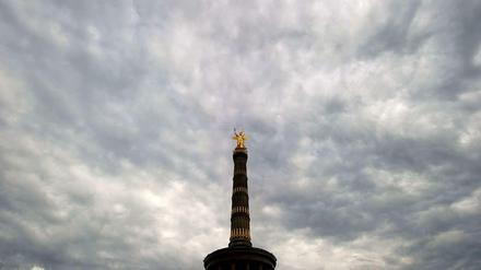 der graue Himmel über Berlin.
