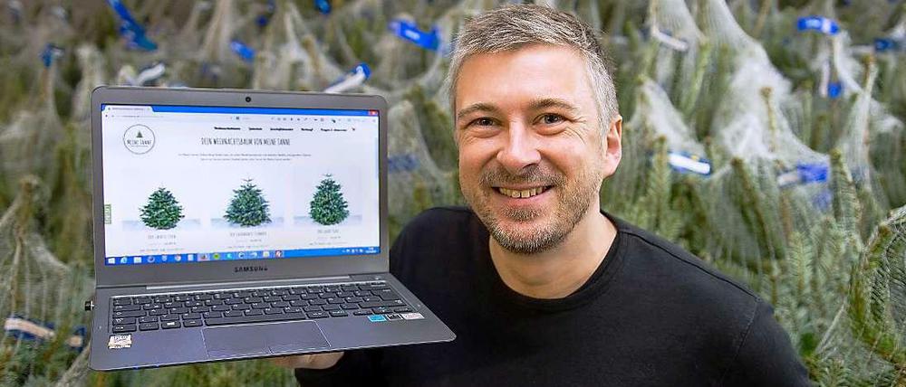 Grüner geht's nicht. Guido Veth ist Gründer des Berliner Start-ups "Meine Tanne". Noch bis zum 20. Dezember kann man im Web-Shop Nordmanntannen in drei Größen bestellen.