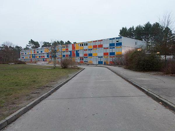Bauklötze. Die Flüchtlingsunterkunft in Köpenick besteht aus 252 aneinandergebauten Einzelcontainern.