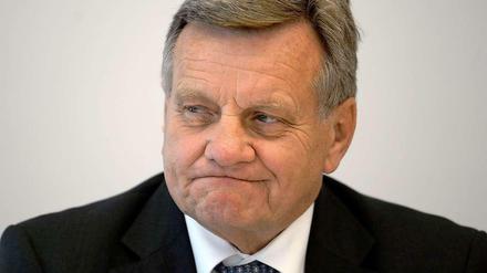 Als sie ihm Kontrolleure aufhalsen wollten, wurden ihm die Kränkungen zu viel.