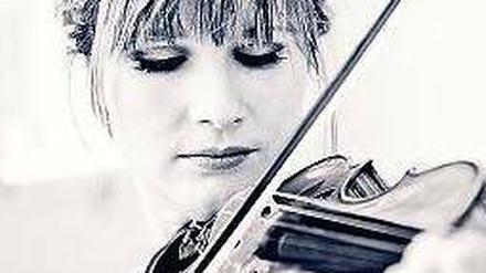 Die Geigerin Lisa Batiashvili spielt Tschaikowsky.