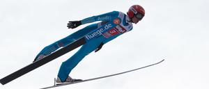 Siegerflieger. Richard Freitag gelang in Innsbruck der erste deutsche Sieg bei einem Springen der Vierschanzentournee seit zwölf Jahren. 