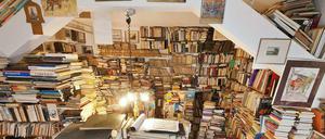 Das Stillleben einer Second-Hand-Buchhandlung 