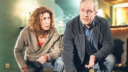 Sonntagsmord.  Moritz Eisner (Harald Krassnitzer) und Kollegin Bibi Fellner (Adele Neuhauser) hätten gerne gefrühstückt.