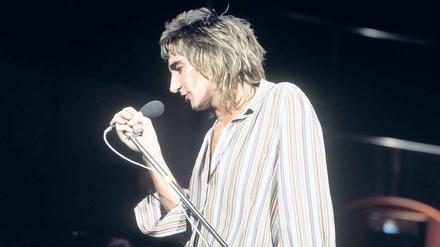 Nur nicht hängen lassen. Rod Stewart – hier Mitte der siebziger Jahre – hat hundert Millionen Tonträger verkauft.