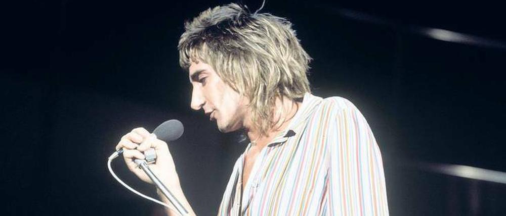 Nur nicht hängen lassen. Rod Stewart – hier Mitte der siebziger Jahre – hat hundert Millionen Tonträger verkauft.